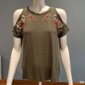American Eagle Cold Shoulder Soft & Sexy T with Floral Embroidery • Size Small